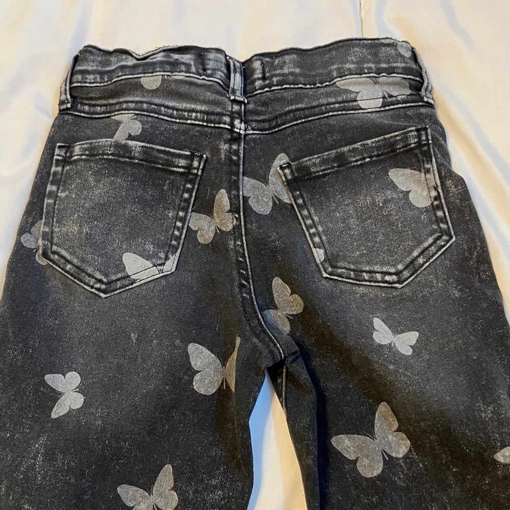 Beautees Charcoal Butterfly Patterned Jeans - Picture 5 of 5